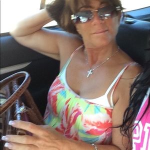 Meet your Posher, Diane